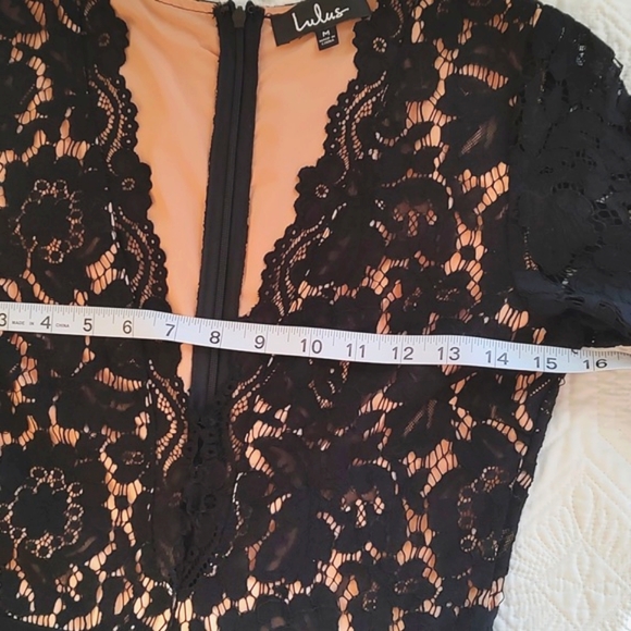 Lulu's Womens Deep V-Neck Bodycon Black Stretch Lace Midi Dress/Size M - Picture 4 of 10